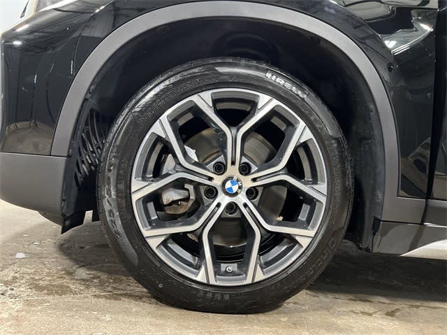 2022 BMW X1 xDrive28i 8