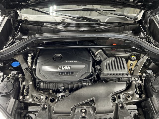 Thumbnail: 2021 BMW X1 - 8