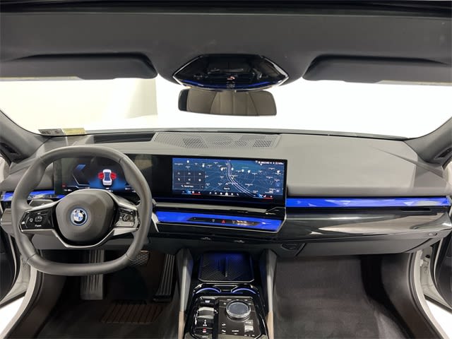Thumbnail: 2025 BMW i5 - 2
