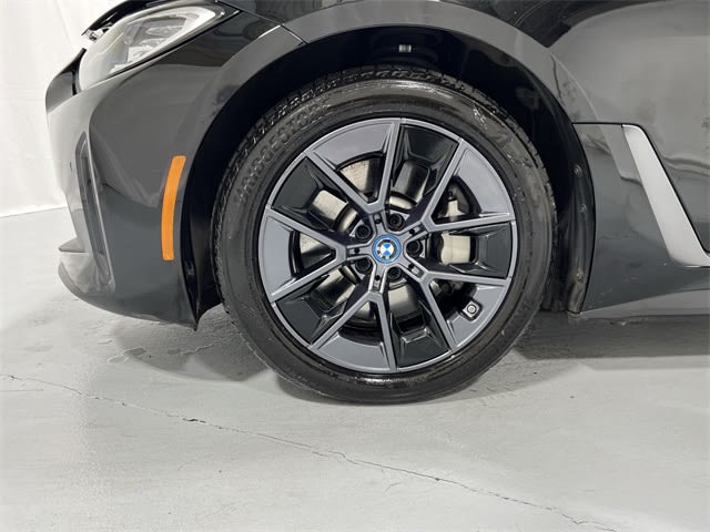 Thumbnail: 2023 BMW i4 - 8