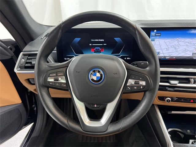 Thumbnail: 2023 BMW i4 - 10