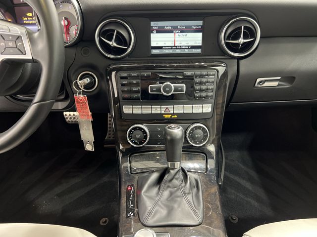 Thumbnail: 2015 Mercedes-Benz SLK - 12