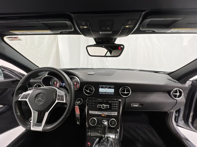 Thumbnail: 2015 Mercedes-Benz SLK - 2