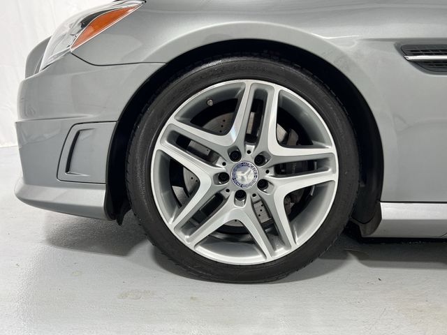 Thumbnail: 2015 Mercedes-Benz SLK - 7
