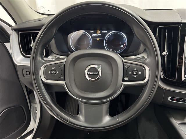 Thumbnail: 2020 Volvo XC60 - 10