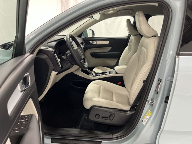 Thumbnail: 2019 Volvo XC40 - 11