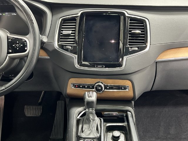 Thumbnail: 2020 Volvo XC90 - 13