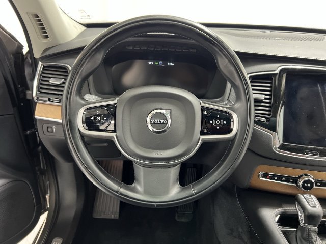 Thumbnail: 2020 Volvo XC90 - 9