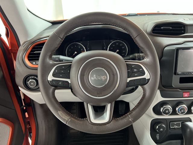 Thumbnail: 2016 Jeep Renegade - 10