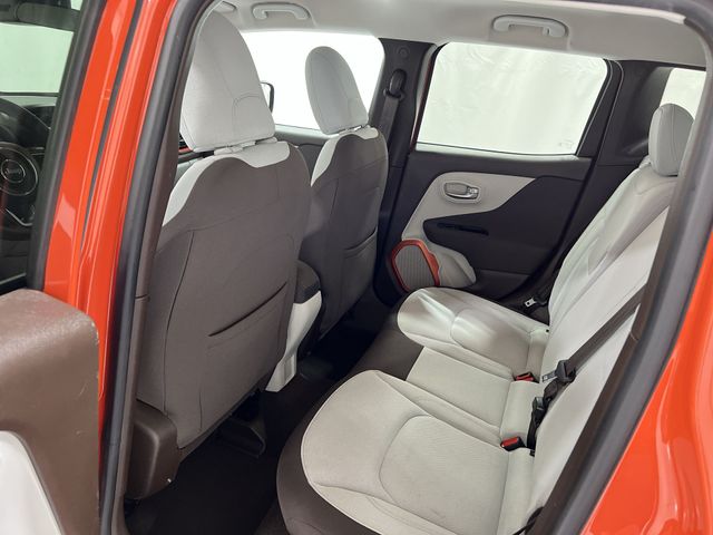 Thumbnail: 2016 Jeep Renegade - 30