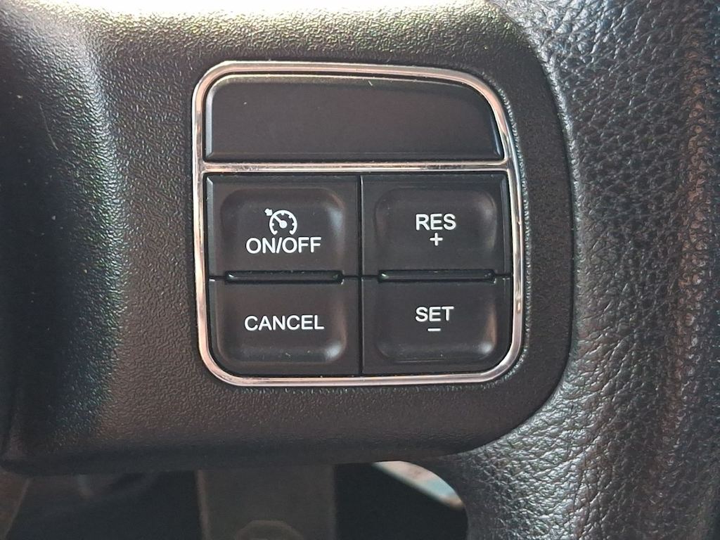 Thumbnail: 2016 Jeep Wrangler - 25