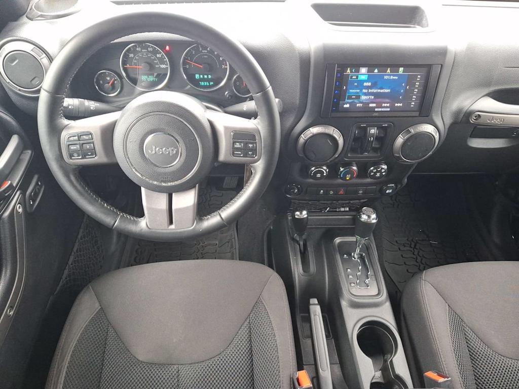 Thumbnail: 2017 Jeep Wrangler - 13