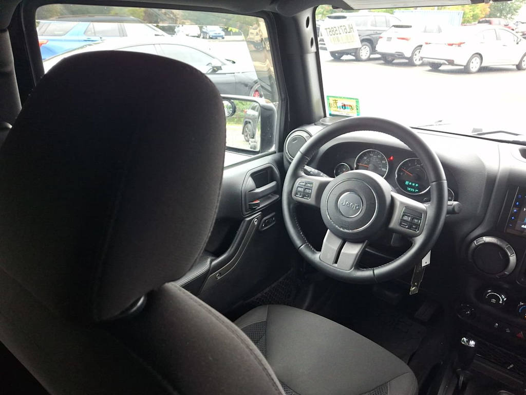 Thumbnail: 2017 Jeep Wrangler - 8
