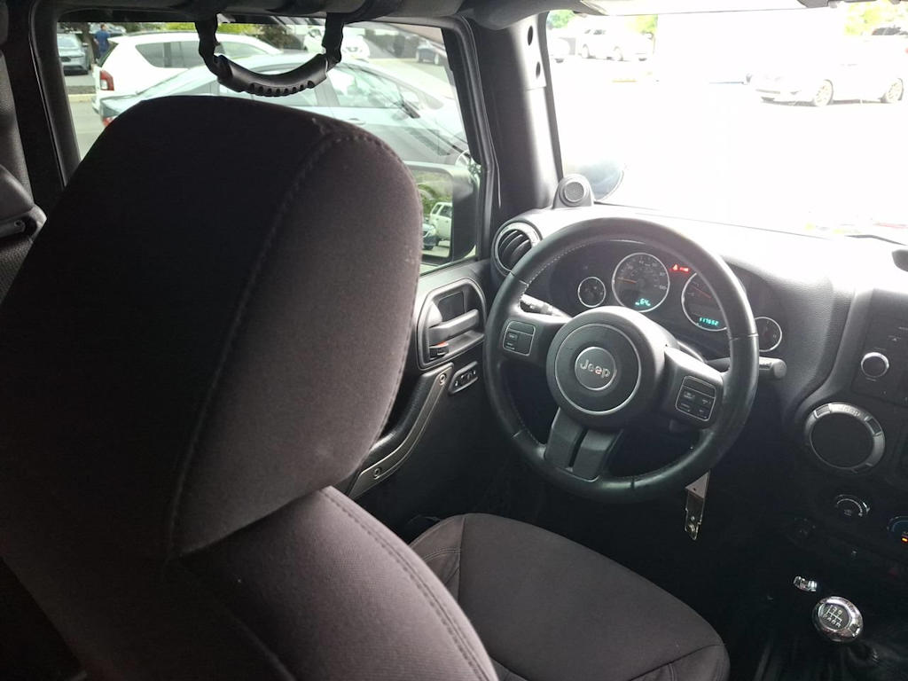 Thumbnail: 2013 Jeep Wrangler - 8