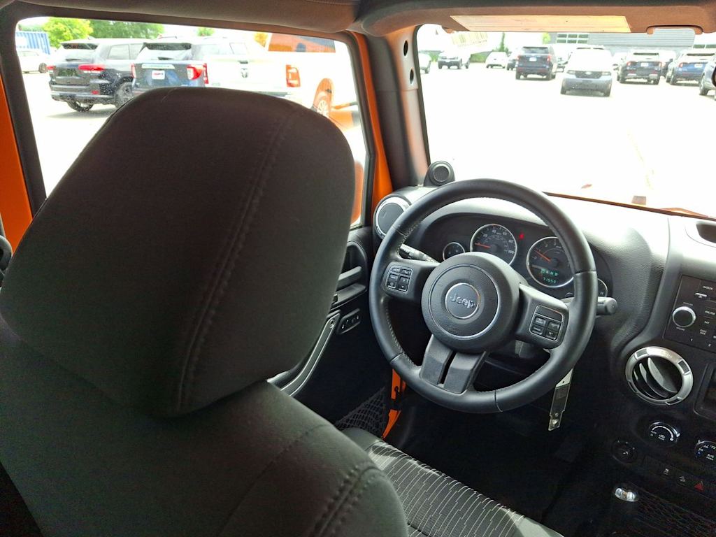 Thumbnail: 2012 Jeep Wrangler - 7
