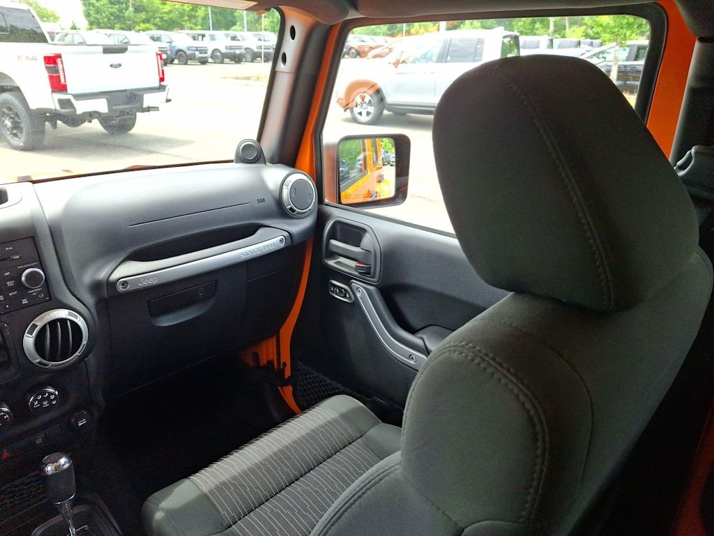 Thumbnail: 2012 Jeep Wrangler - 8