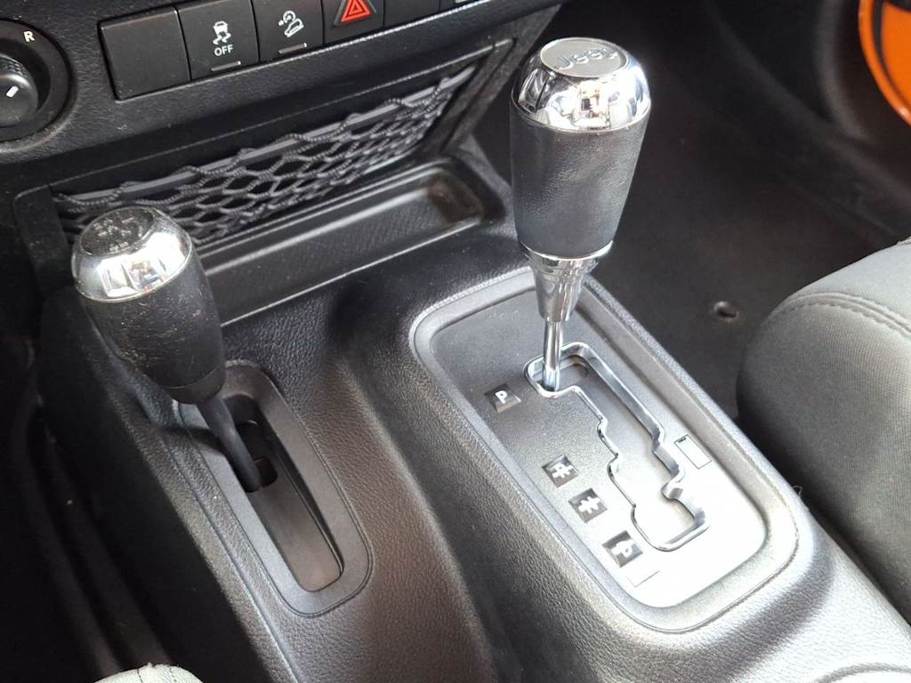 Thumbnail: 2012 Jeep Wrangler - 14