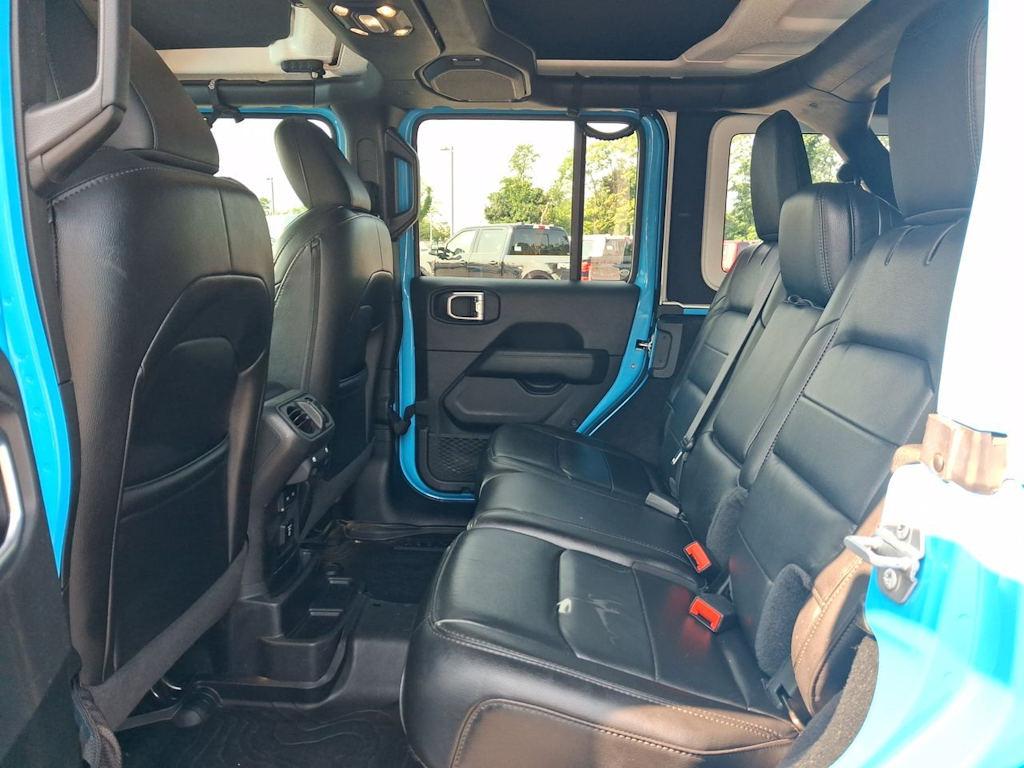 Thumbnail: 2021 Jeep Wrangler - 29
