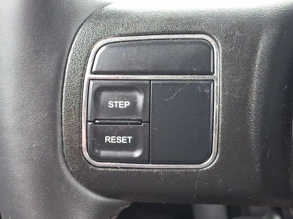 Thumbnail: 2015 Jeep Patriot - 25