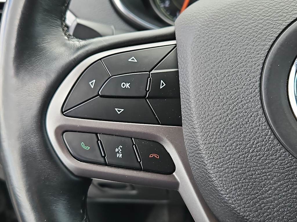 Thumbnail: 2019 Jeep Cherokee - 27
