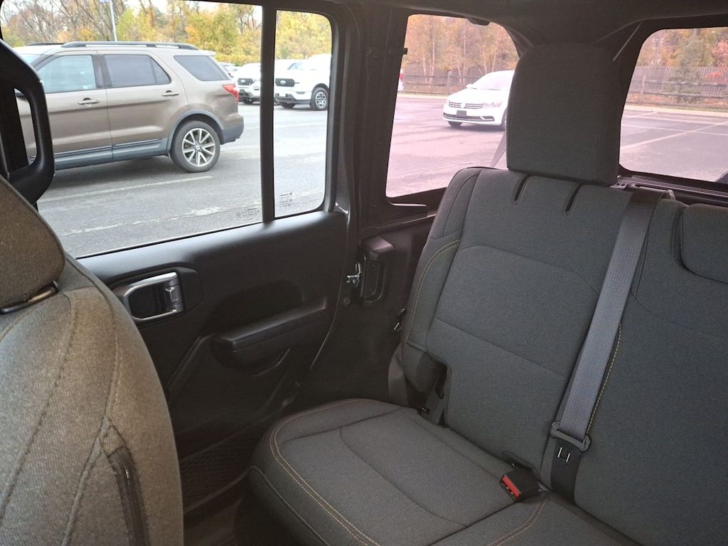 Thumbnail: 2024 Jeep Wrangler - 9