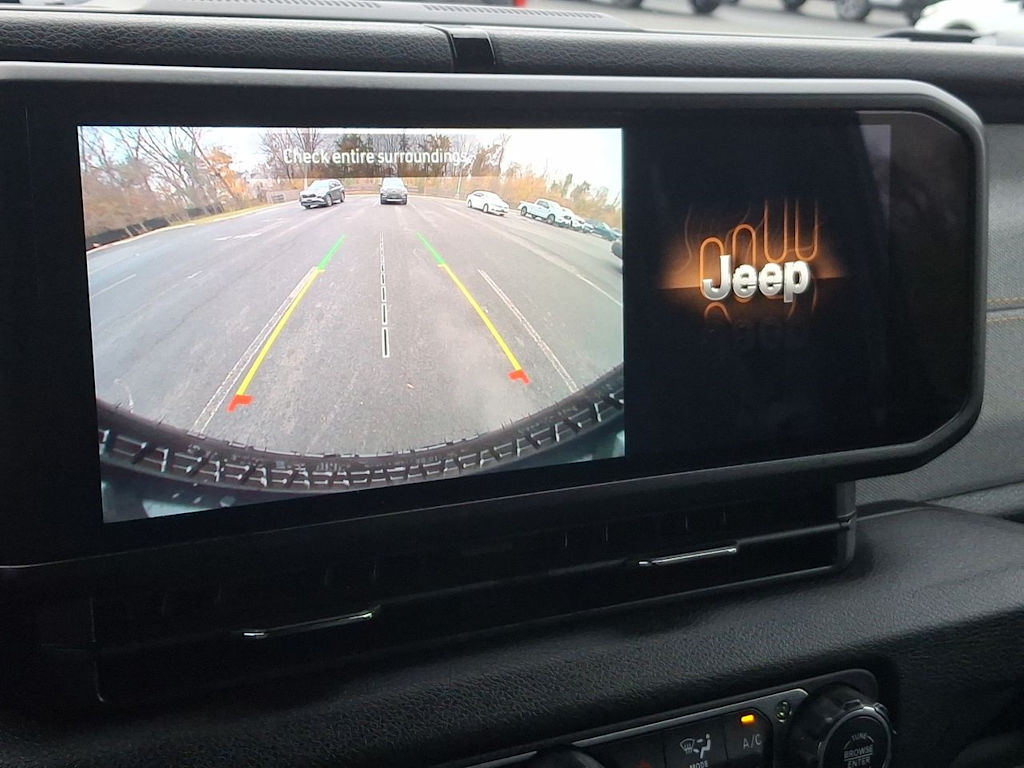 Thumbnail: 2024 Jeep Wrangler - 24