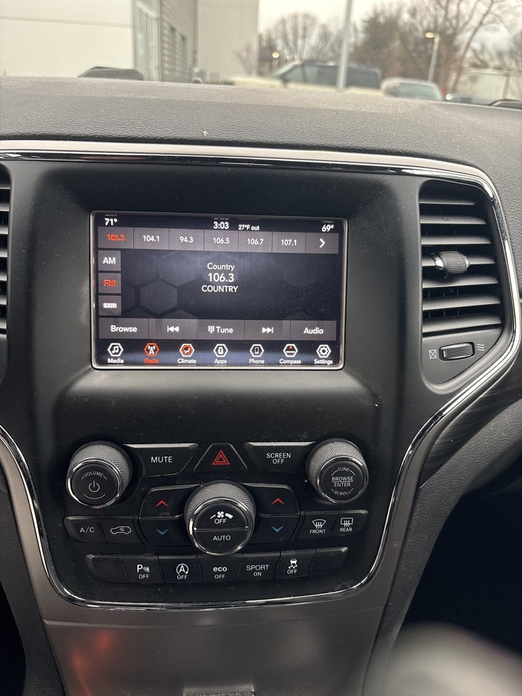 Thumbnail: 2019 Jeep Grand Cherokee - 9