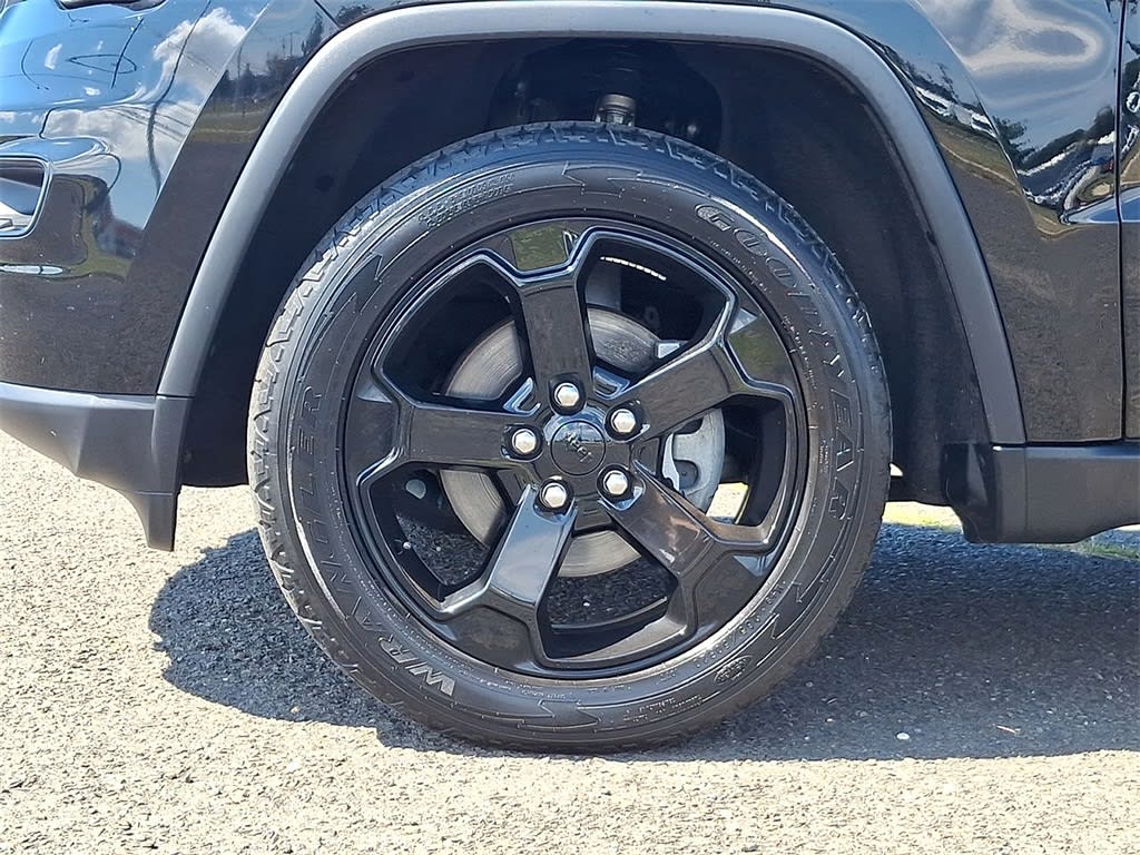 Thumbnail: 2019 Jeep Grand Cherokee - 6