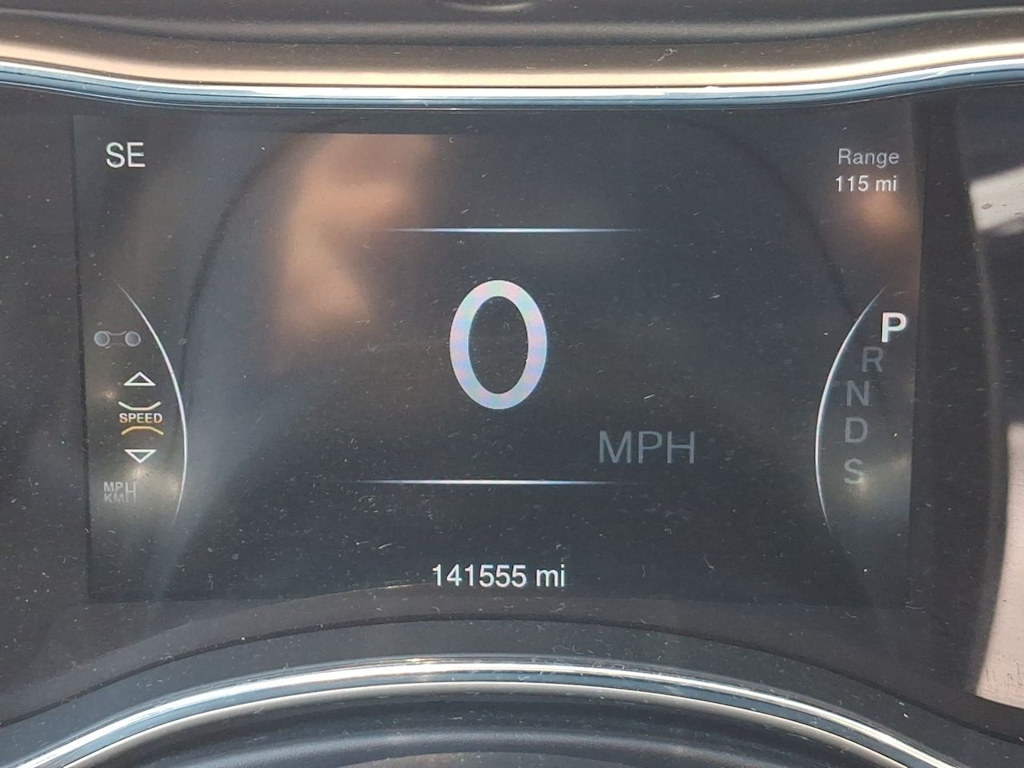 Thumbnail: 2015 Jeep Grand Cherokee - 15
