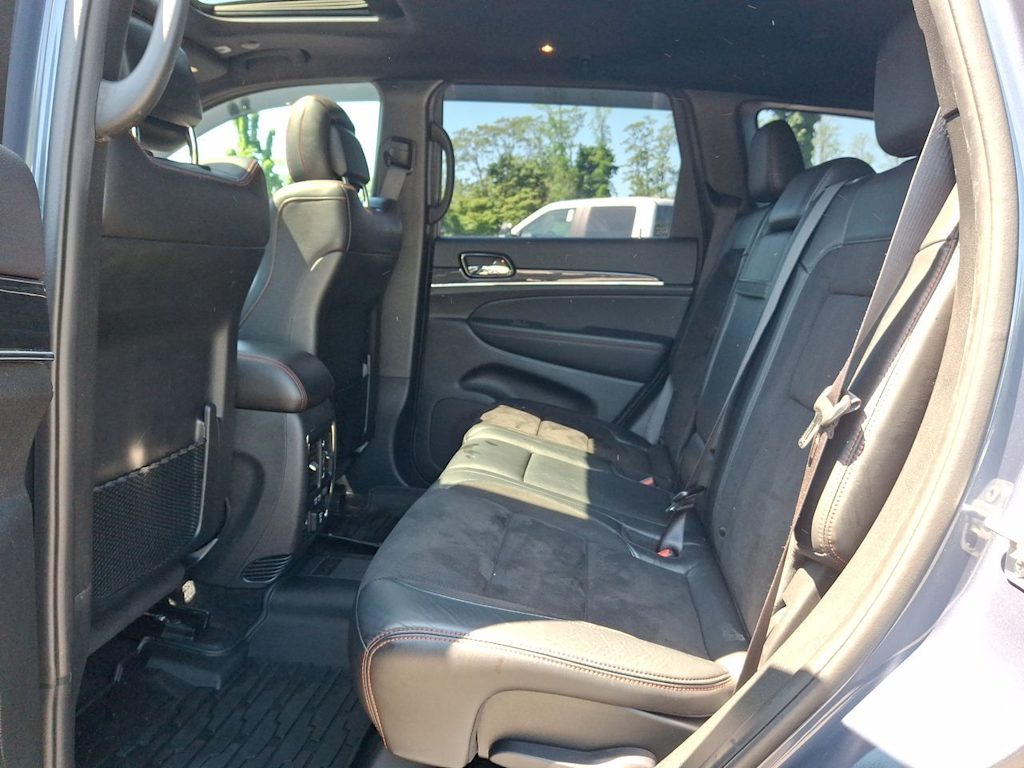 Thumbnail: 2021 Jeep Grand Cherokee - 29