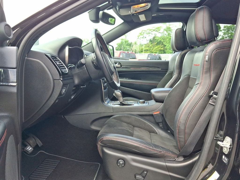Thumbnail: 2021 Jeep Grand Cherokee - 9