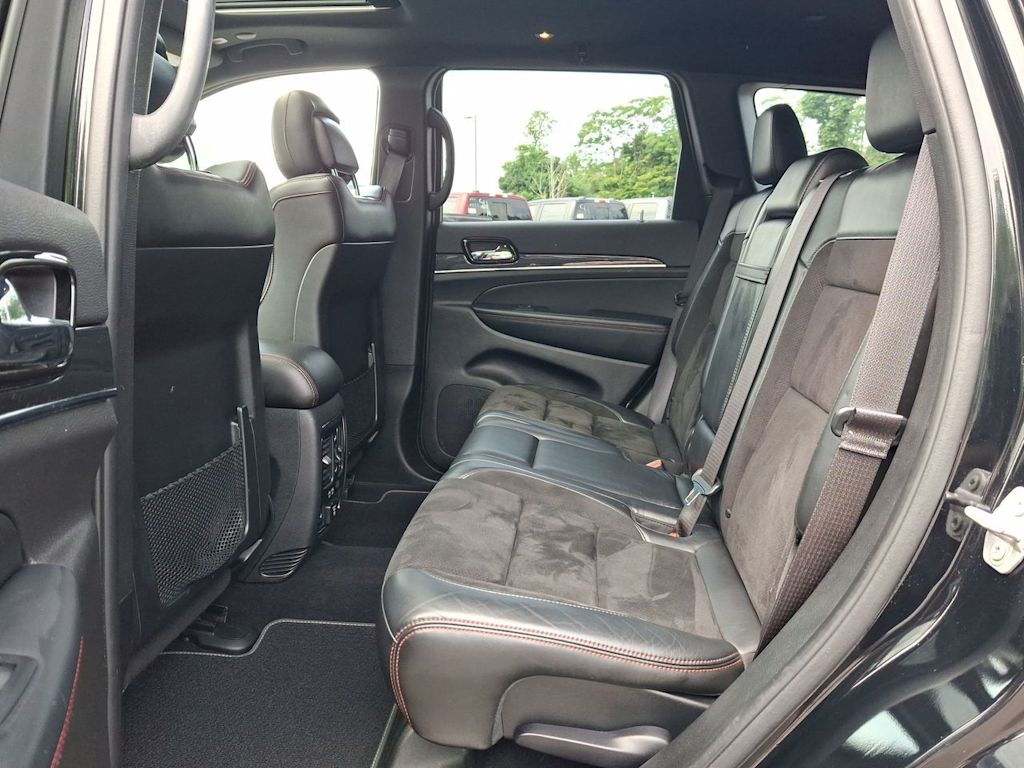 Thumbnail: 2021 Jeep Grand Cherokee - 28