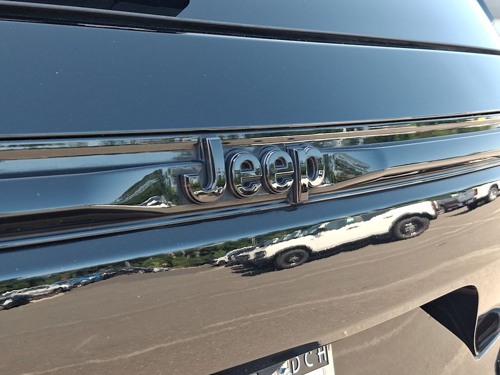 Thumbnail: 2025 Jeep Grand Cherokee - 5
