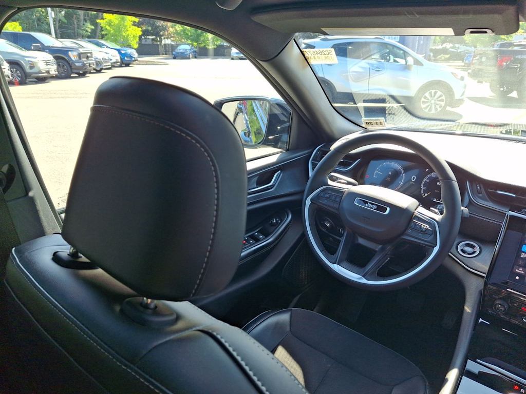 Thumbnail: 2025 Jeep Grand Cherokee - 7