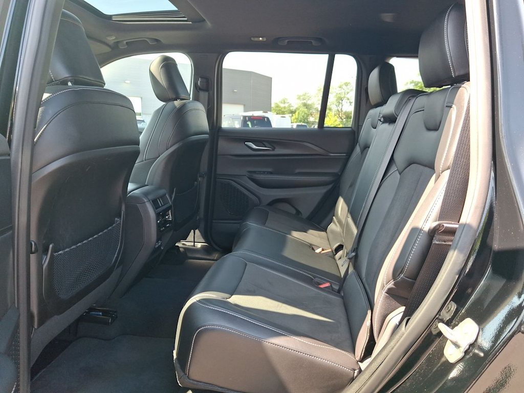 Thumbnail: 2025 Jeep Grand Cherokee - 29