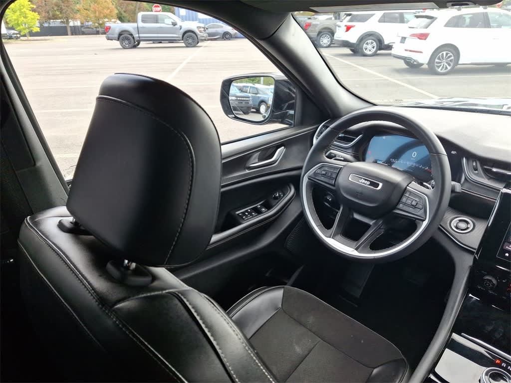 Thumbnail: 2023 Jeep Grand Cherokee L - 7