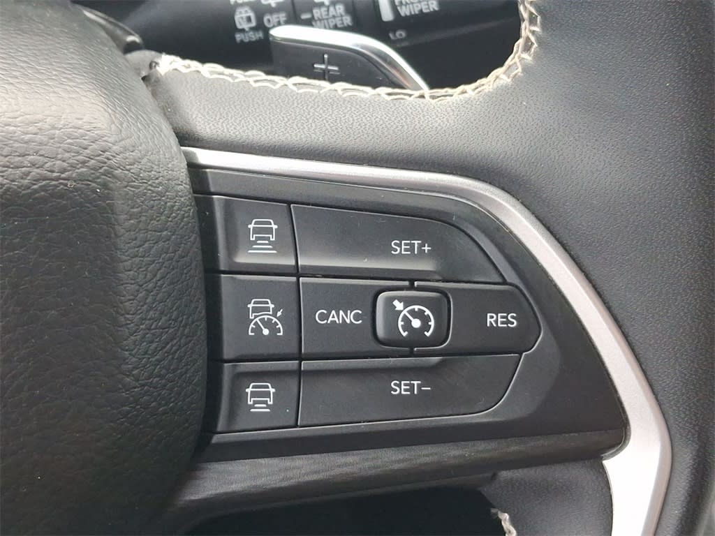 Thumbnail: 2023 Jeep Grand Cherokee L - 26