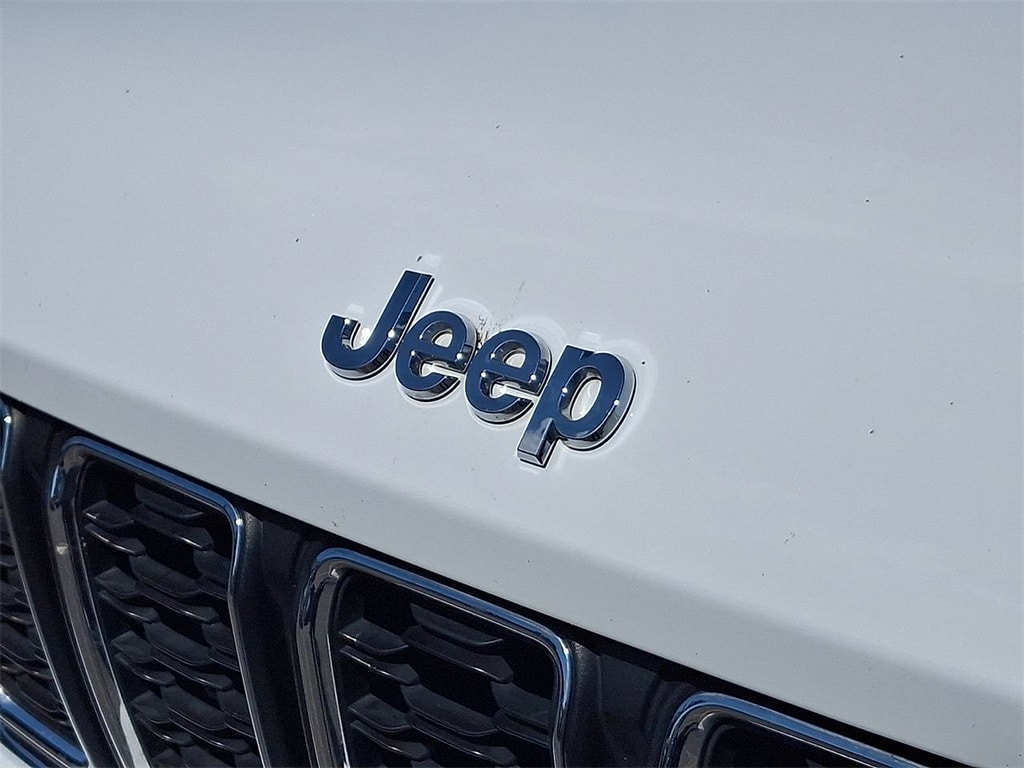Thumbnail: 2023 Jeep Grand Cherokee L - 5