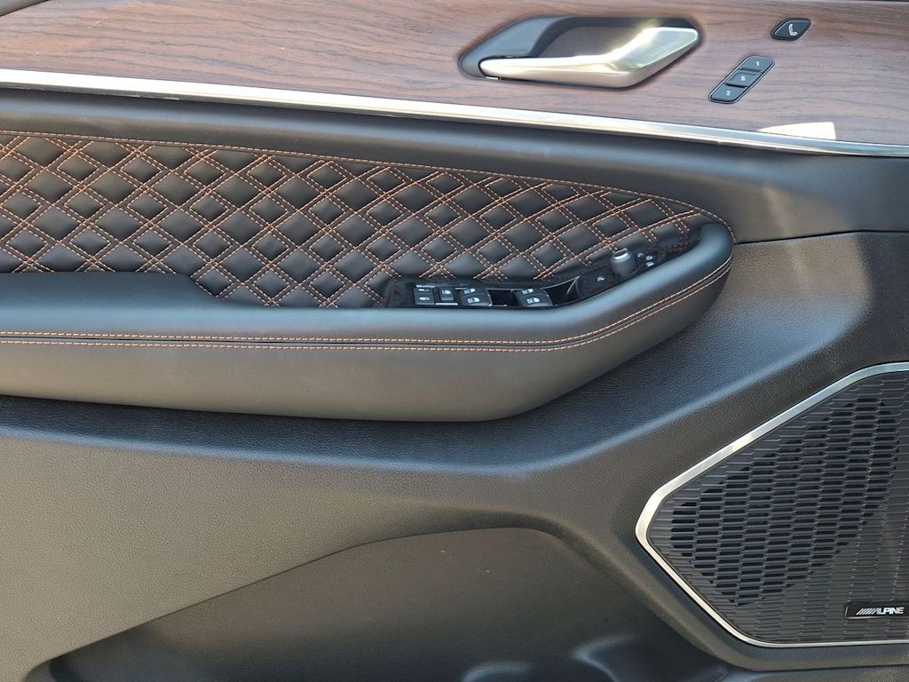 Thumbnail: 2024 Jeep Grand Cherokee L - 23