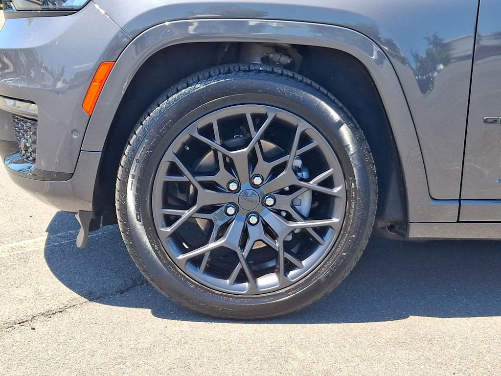 Thumbnail: 2024 Jeep Grand Cherokee L - 6