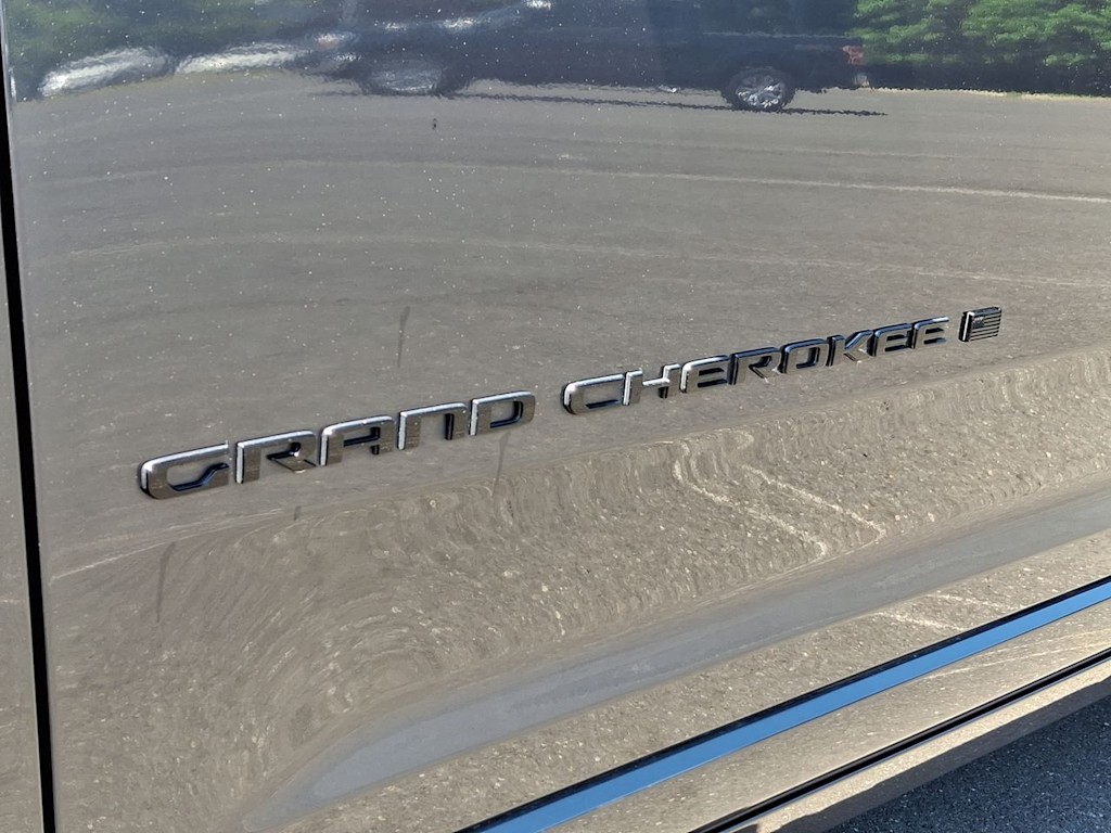Thumbnail: 2024 Jeep Grand Cherokee L - 5