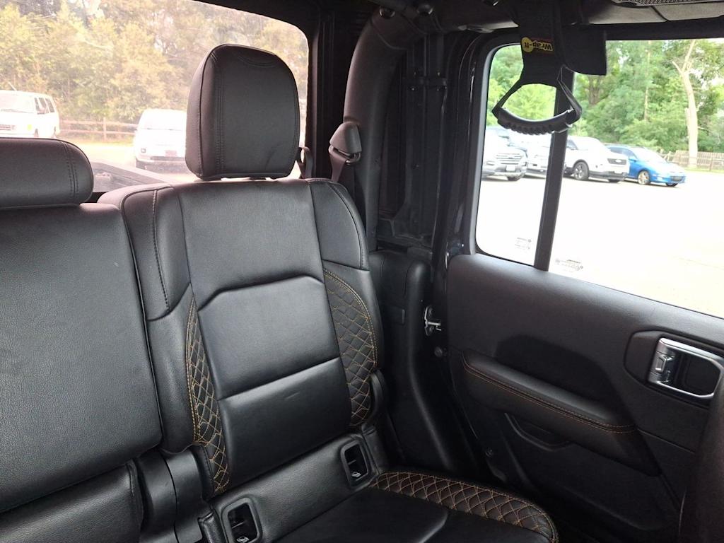 Thumbnail: 2021 Jeep Gladiator - 9