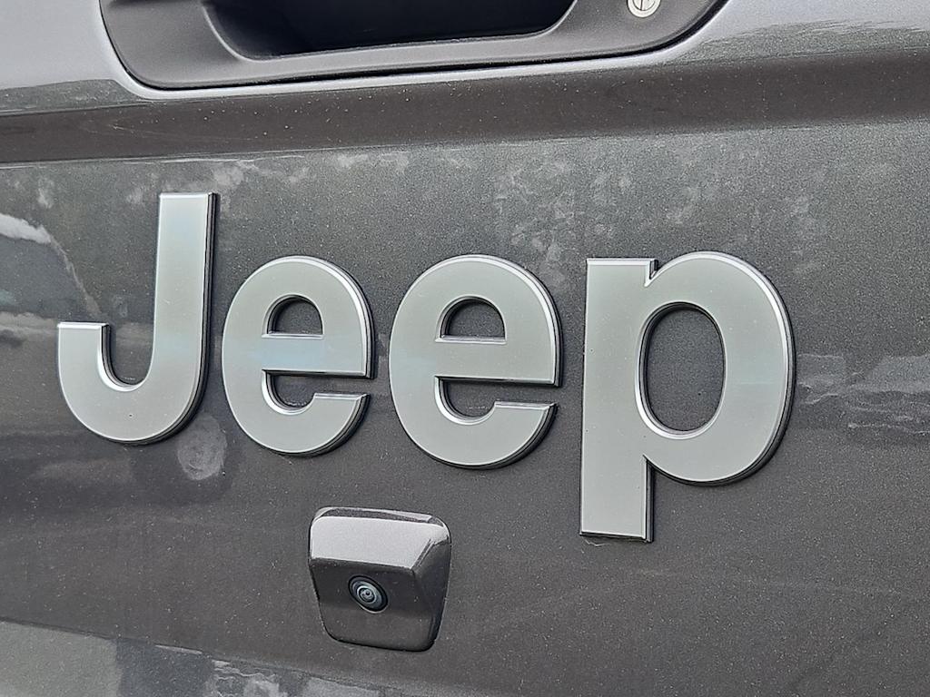 Thumbnail: 2020 Jeep Gladiator - 31