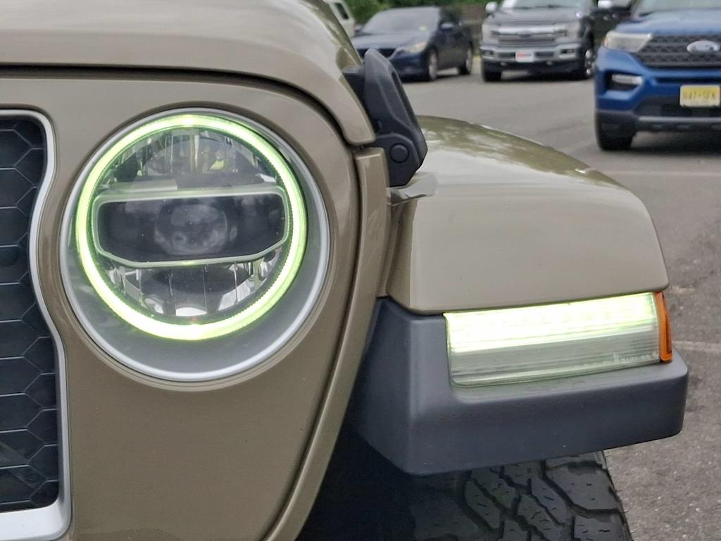Thumbnail: 2020 Jeep Gladiator - 30