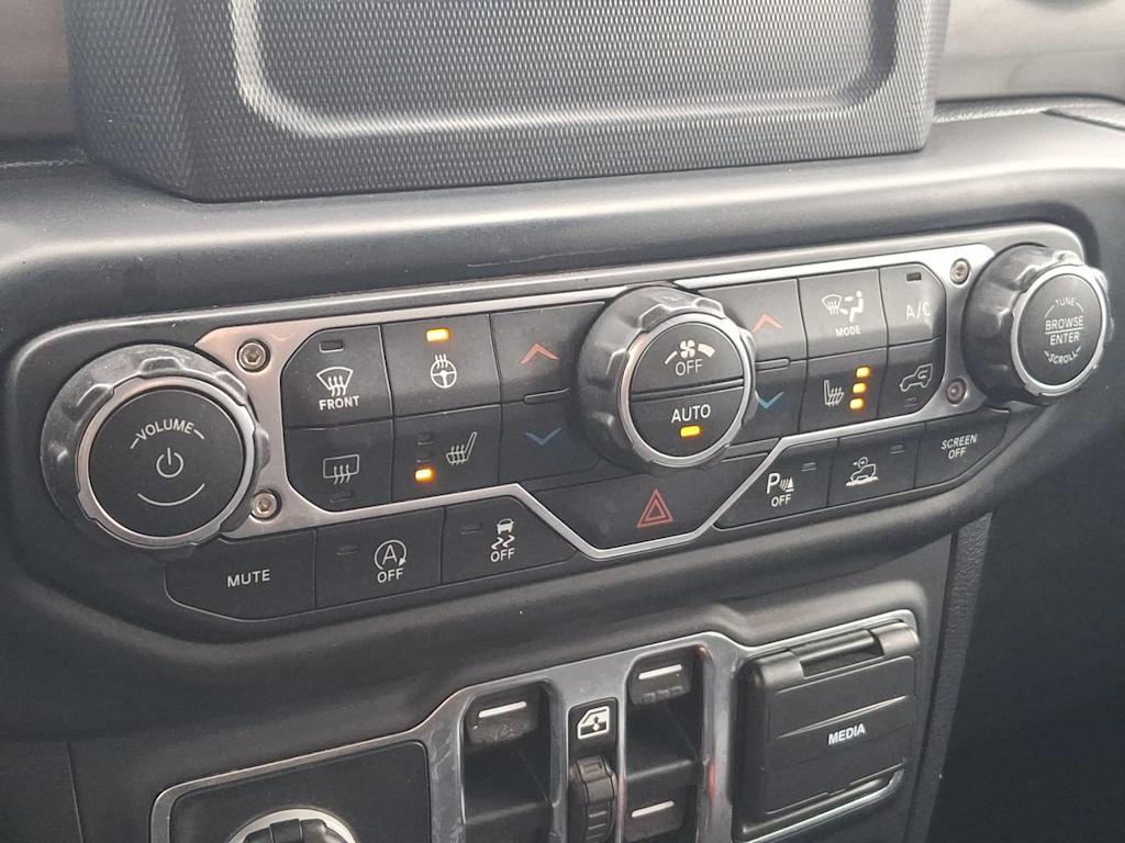 Thumbnail: 2020 Jeep Gladiator - 26