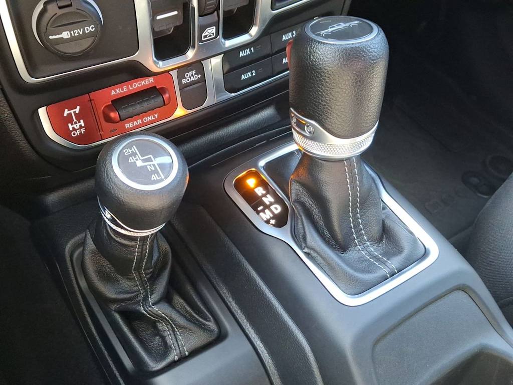 Thumbnail: 2025 Jeep Gladiator - 13