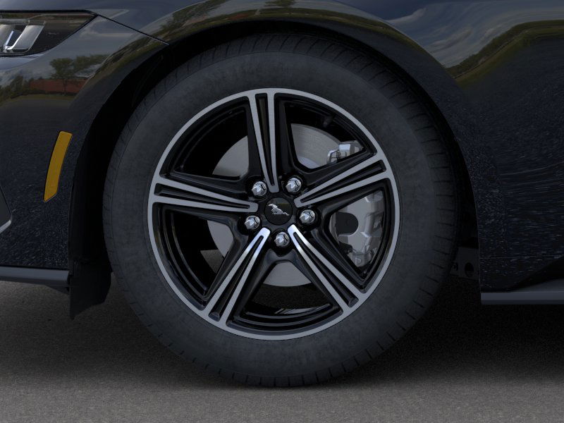 2025 Ford Mustang  7