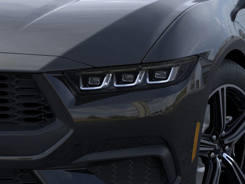 2025 Ford Mustang  6