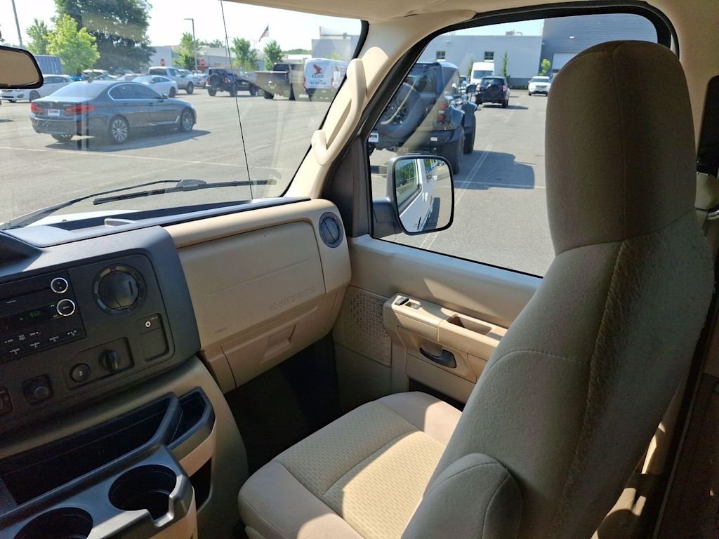 Thumbnail: 2009 Ford Econoline - 22