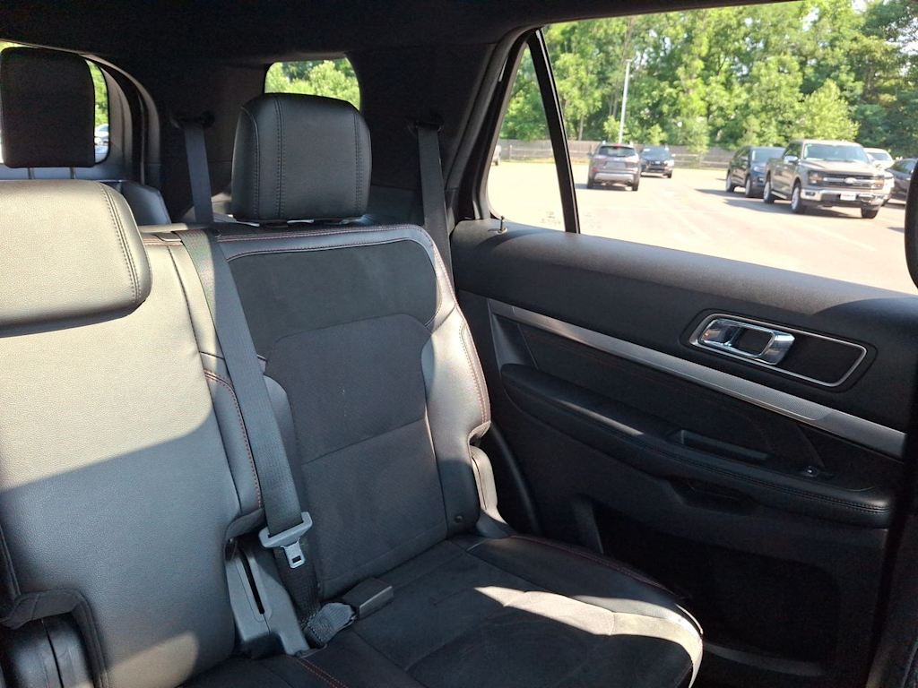 Thumbnail: 2019 Ford Explorer - 23